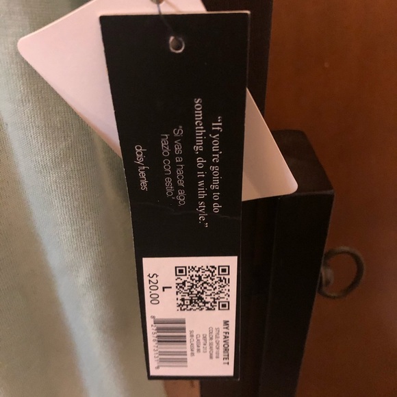 NWT Daisy Fuentes Women’s Large Modal Tee - Picture 4 of 4